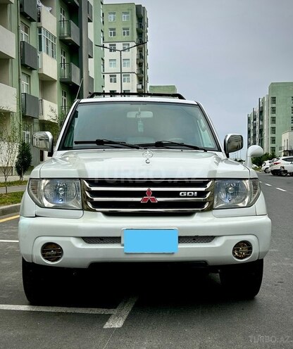 Mitsubishi Pajero io 2001, 290,000 km - 2.0 л - Bakı