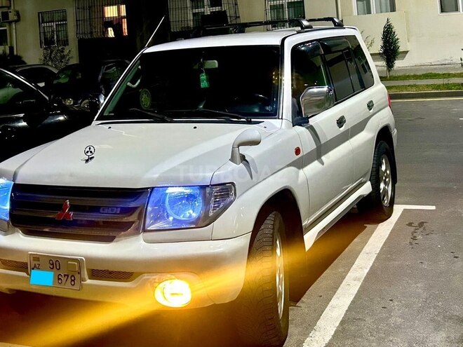 Mitsubishi Pajero io 2001, 290,000 km - 2.0 л - Bakı