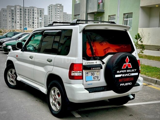 Mitsubishi Pajero io 2001, 290,000 km - 2.0 л - Bakı