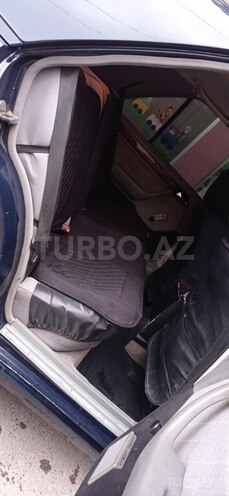 Mercedes E 220 1995, 330,412 km - 2.2 l - Xırdalan