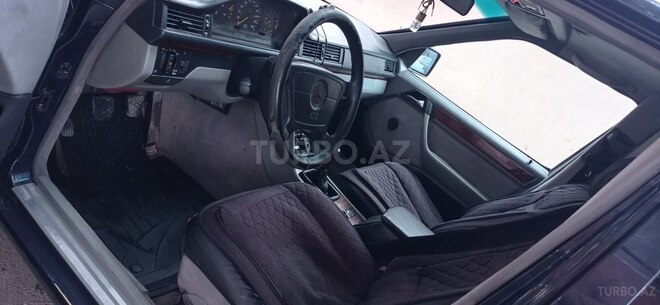 Mercedes E 220 1995, 330,412 km - 2.2 l - Xırdalan