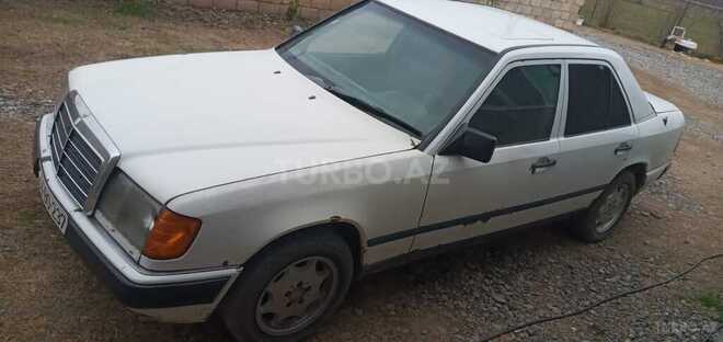 Mercedes E 200 d 1987, 234,234 km - 2.0 l - Sabirabad
