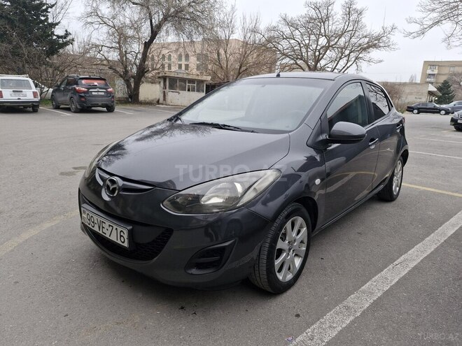 Mazda 2 2014, 180,000 km - 1.5 л - Bakı