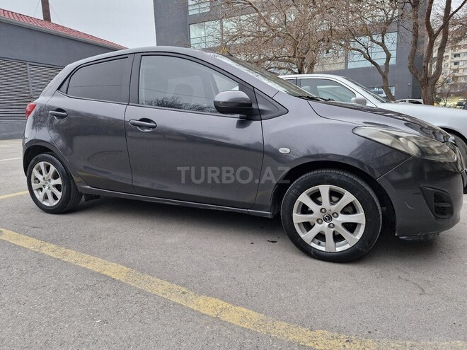 Mazda 2 2014, 180,000 km - 1.5 л - Bakı