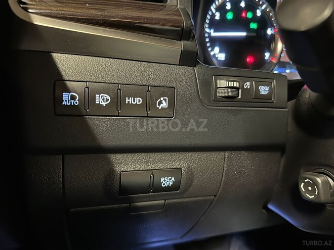 Lexus LX 570 2017, 94,000 km - 5.7 л - Bakı
