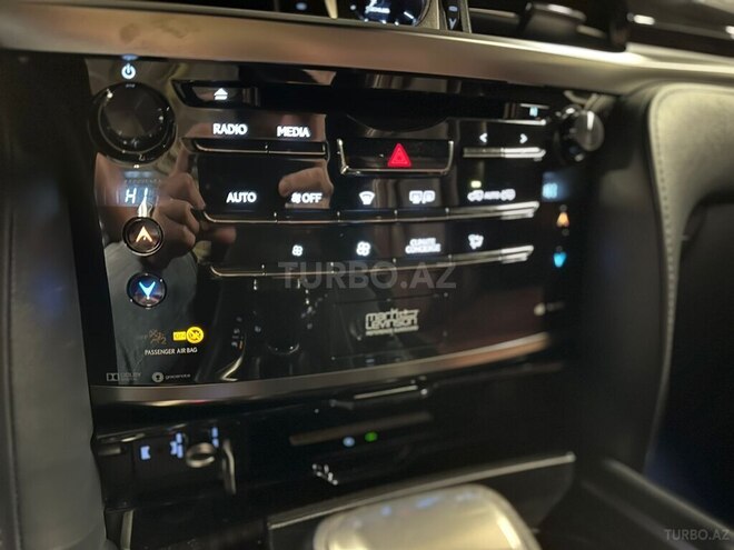 Lexus LX 570 2017, 94,000 km - 5.7 л - Bakı