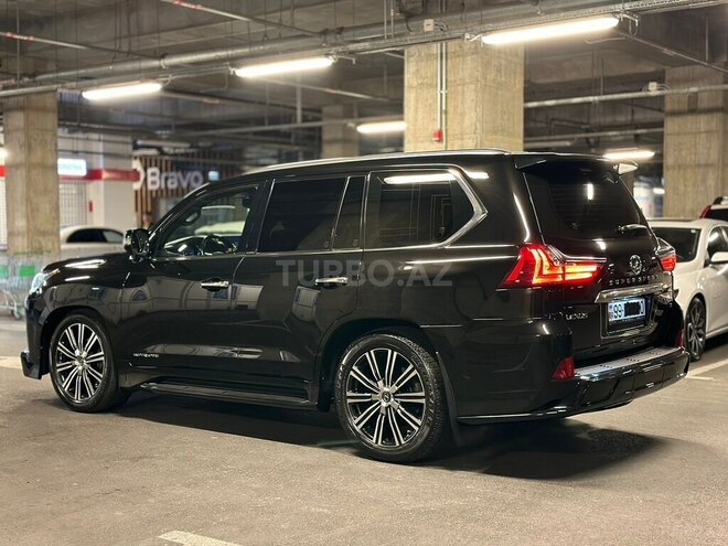 Lexus LX 570 2017, 94,000 km - 5.7 л - Bakı