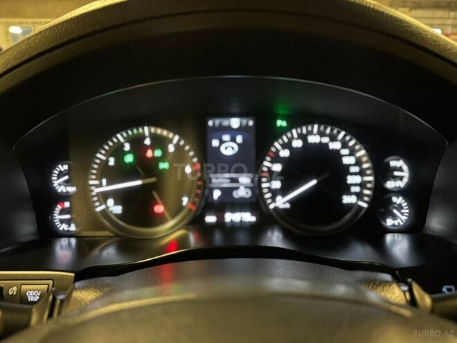 Lexus LX 570 2017, 94,000 km - 5.7 л - Bakı