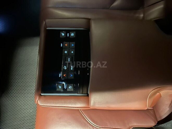 Lexus LX 570 2017, 94,000 km - 5.7 л - Bakı