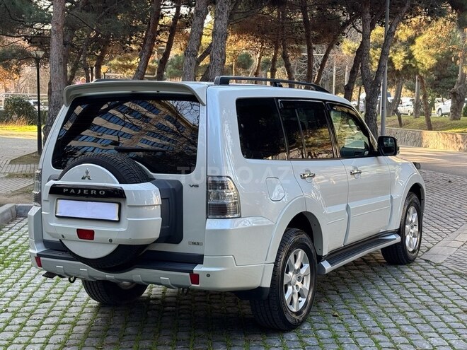 Mitsubishi Pajero 2013, 143,000 km - 3.5 л - Bakı