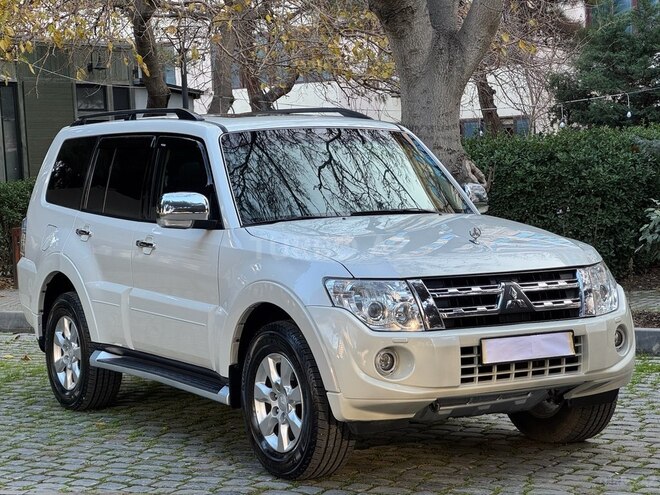 Mitsubishi Pajero 2013, 143,000 km - 3.5 л - Bakı