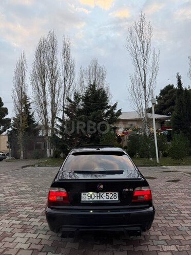 BMW 528 2000, 239,000 km - 2.8 l - Bakı