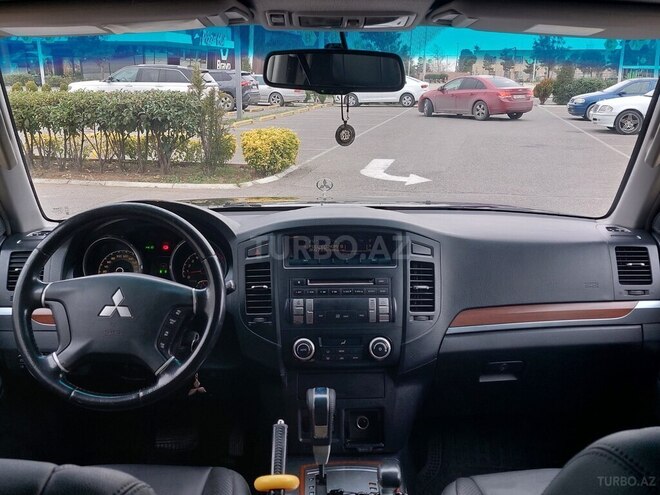 Mitsubishi Pajero 2008, 358,214 km - 3.0 l - Bakı