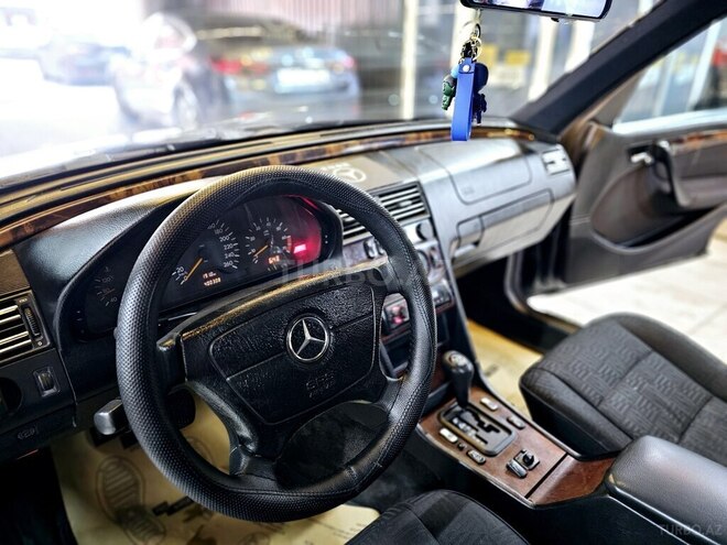 Mercedes C 240 1998, 403,000 km - 2.4 л - Bakı