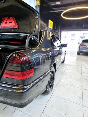 Mercedes C 240 1998, 403,000 km - 2.4 л - Bakı
