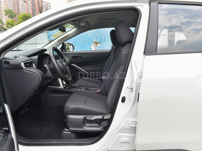 Toyota Corolla Cross-9