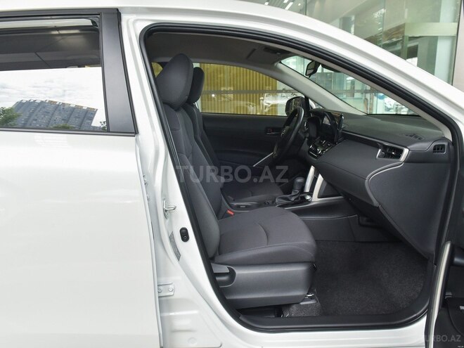 Toyota Corolla Cross-17