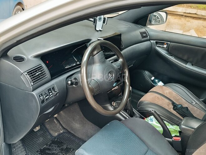 Toyota Corolla 2005, 270,000 km - 1.4 l - Bakı