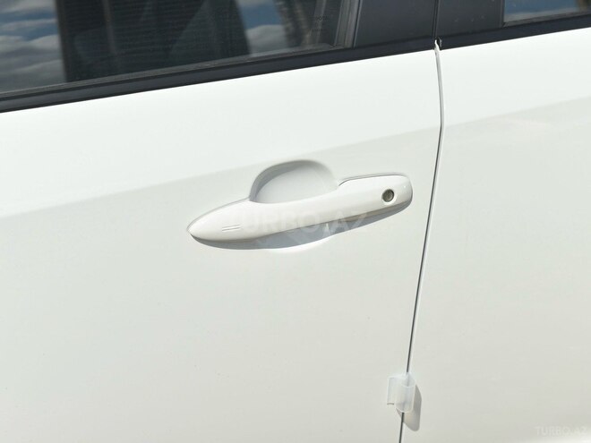 Toyota Corolla-19