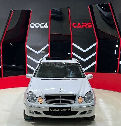 Mercedes E 220 d-3