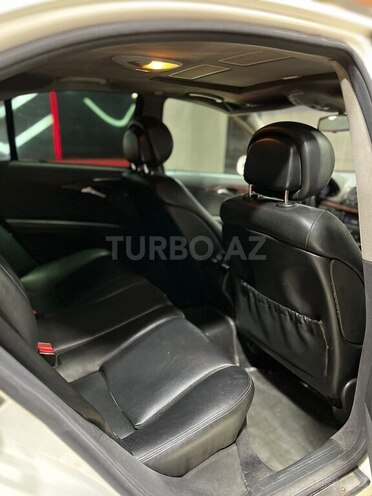 Mercedes E 220 d-16