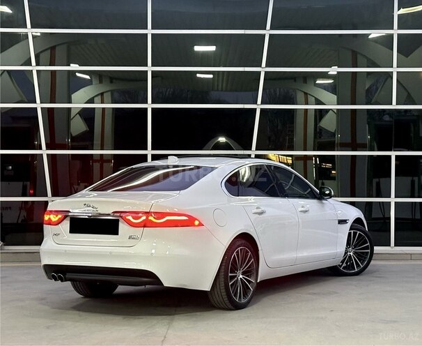 Jaguar XF 2018, 55,000 km - 2.0 l - Bakı