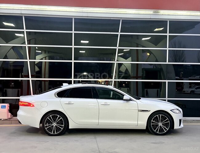 Jaguar XF 2018, 55,000 km - 2.0 l - Bakı