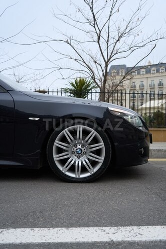BMW 525 2005, 128,000 km - 2.5 l - Bakı