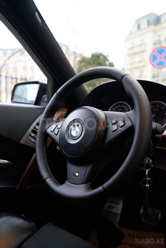 BMW 525 2005, 128,000 km - 2.5 l - Bakı