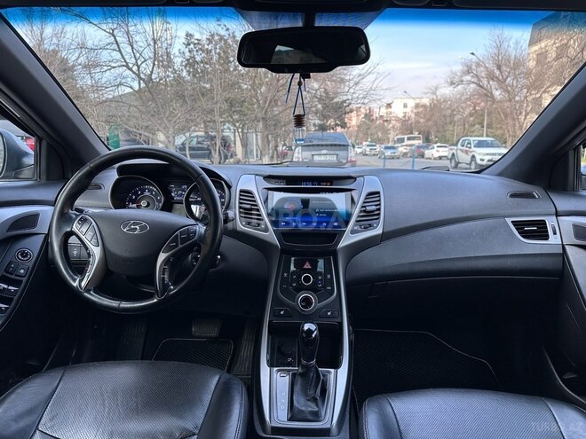 Hyundai Elantra 2015, 123,934 km - 1.8 l - Bakı