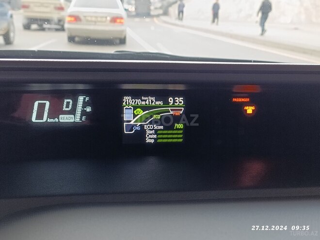Toyota Prius C 2015, 222,000 km - 1.5 л - Bakı
