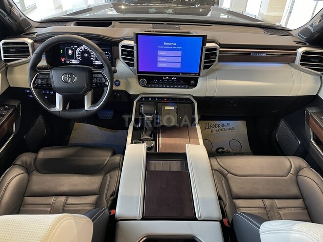 Toyota Sequoia-9