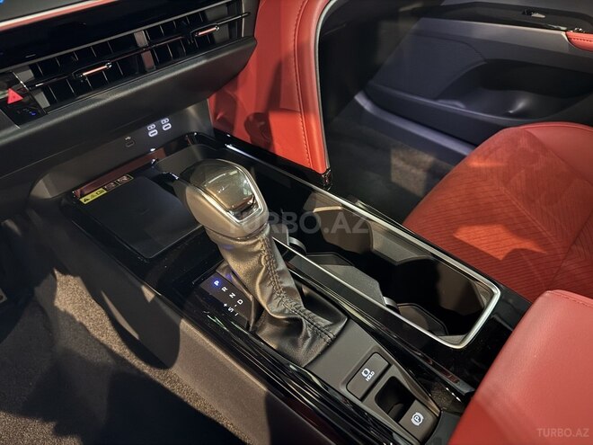 Toyota Camry-15