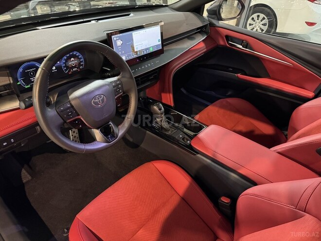 Toyota Camry-8