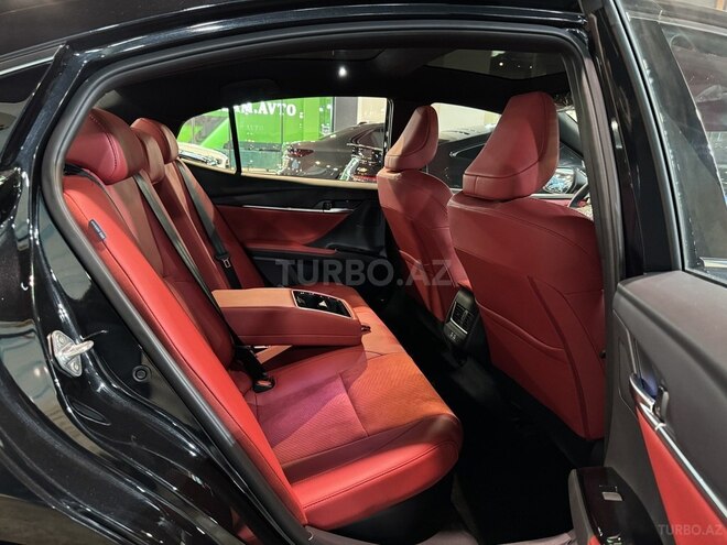 Toyota Camry-14