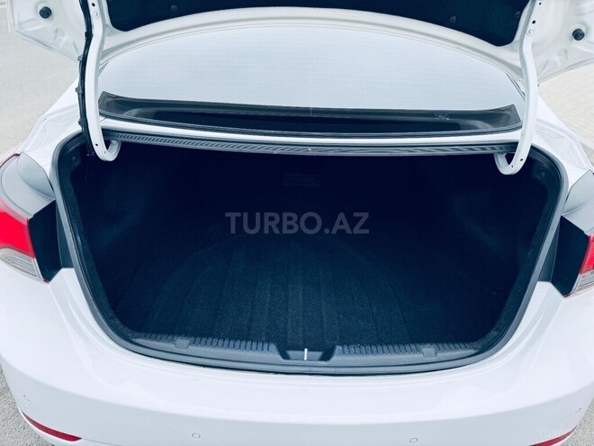 Hyundai Avante 2015, 162,000 km - 1.6 l - Bakı