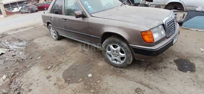 Mercedes E 230 1989, 500,000 km - 2.3 л - Bakı