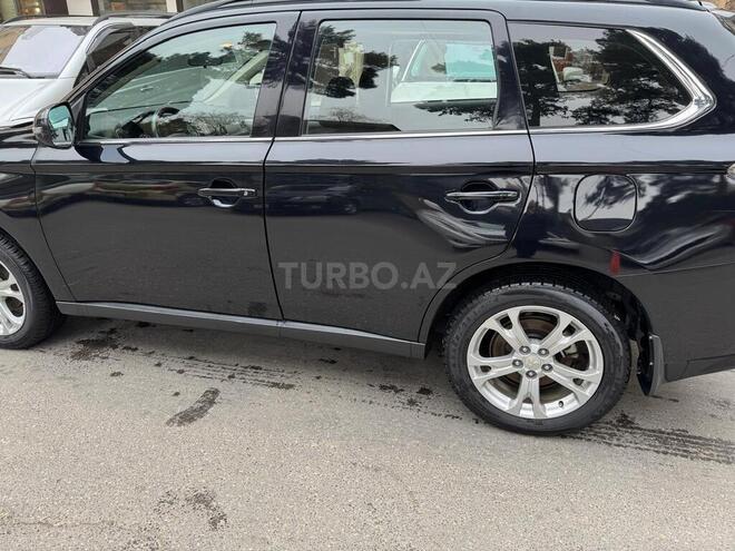 Mitsubishi Outlander 2013, 78,848 km - 2.4 l - Bakı