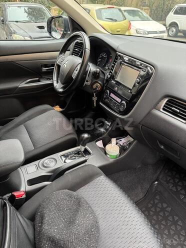Mitsubishi Outlander 2013, 78,848 km - 2.4 l - Bakı