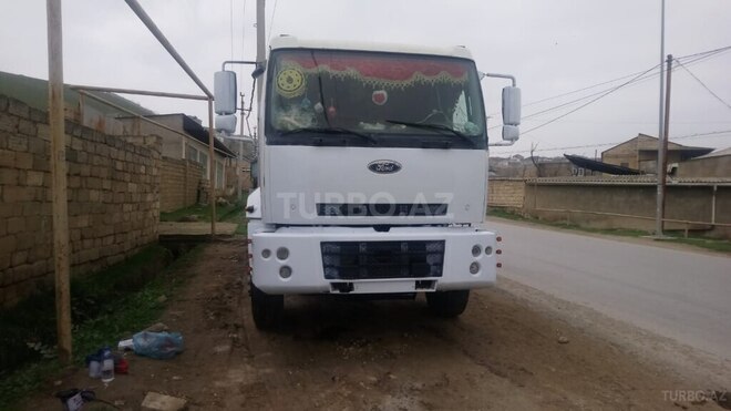Ford Cargo 2007, 300,000 km - 7.5 l - Bakı