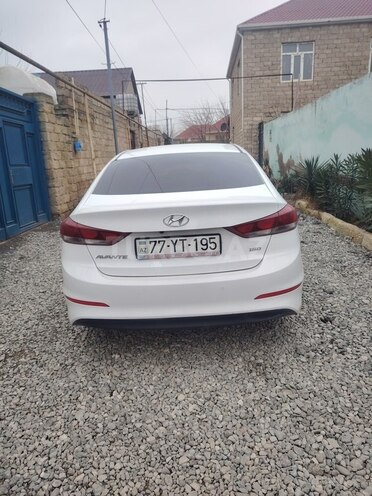 Hyundai Avante 2017, 155,800 km - 1.6 l - Bakı