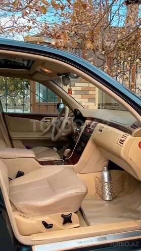 Mercedes E 220 d 2000, 412,900 km - 2.2 l - Bakı
