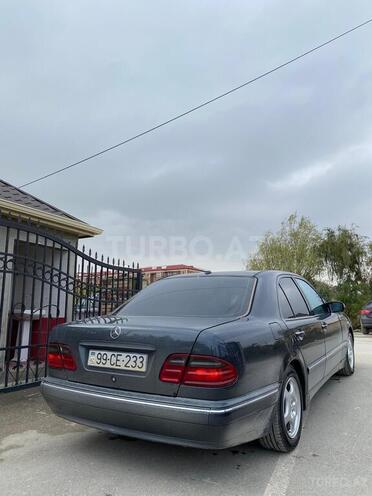 Mercedes E 220 d 2000, 412,900 km - 2.2 l - Bakı