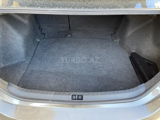 Toyota Corolla 2014, 179,000 km - 1.6 l - Bakı