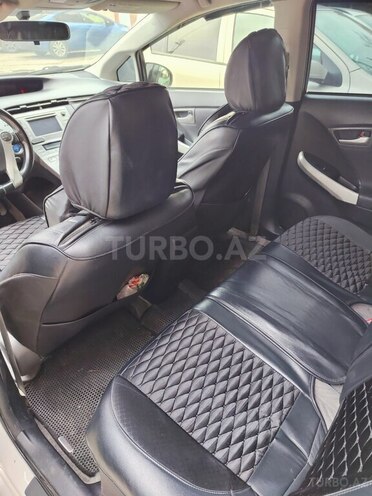Toyota Prius 2013, 260,000 km - 1.8 л - Bakı