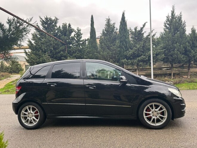 Mercedes B 180 2010, 110,000 km - 1.7 l - Bakı