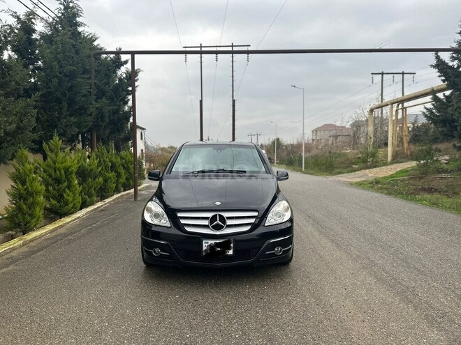 Mercedes B 180 2010, 110,000 km - 1.7 l - Bakı