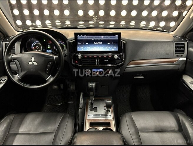 Mitsubishi Pajero 2007, 181,000 km - 3.0 l - Bakı