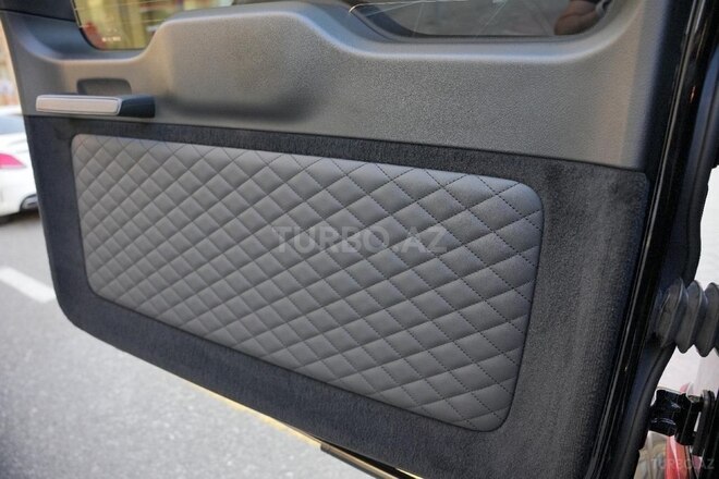 Mercedes G 63 AMG-6