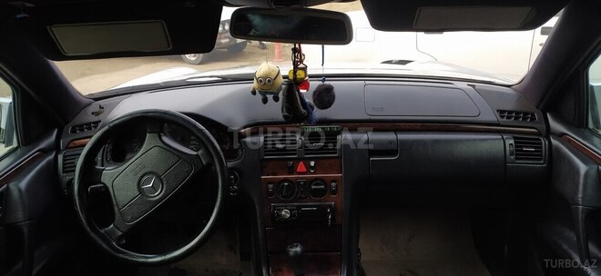 Mercedes E 220 d 1998, 520,000 km - 2.2 l - Şirvan